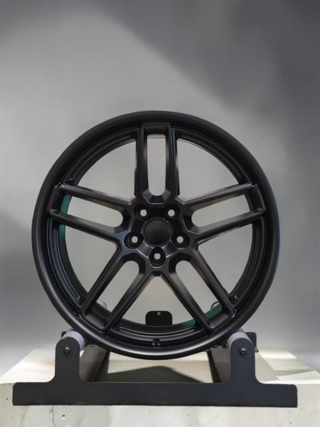 F025 wheel - matte black